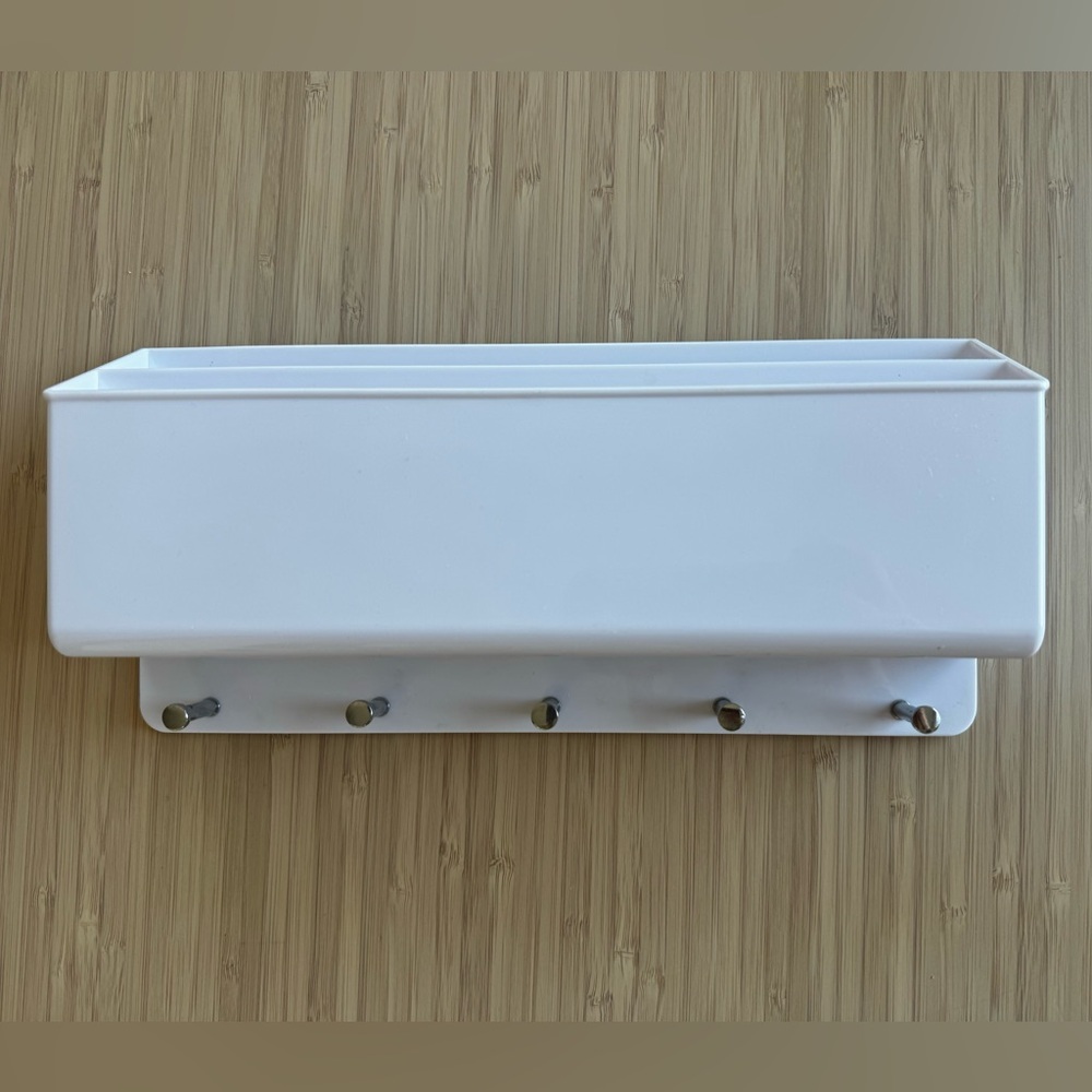 Modern white wall mail/ key holder